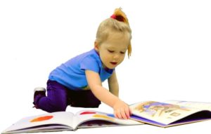 vista kids preschool girl reading